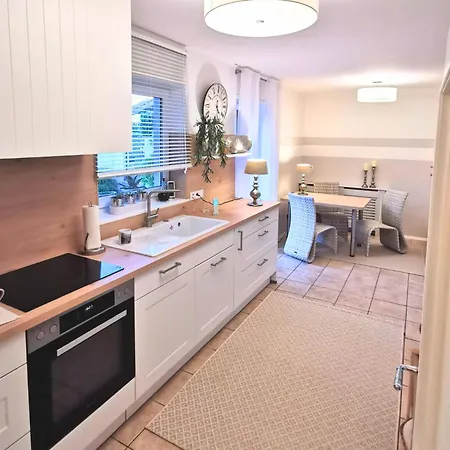 Holiday home Waldblick - Mit Kamin, Wintergarten Und Terrasse Heimbuchenthal