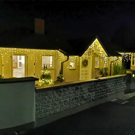 Waldblick - Mit Kamin, Wintergarten Und Terrasse Semesterbostad Heimbuchenthal